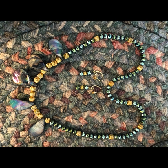 VTG  ABALONE NECKLACE W/ GOLD & GLASS FACETED BEADS 22" & MATCHING EARRINGS SET - Picture 4 of 17